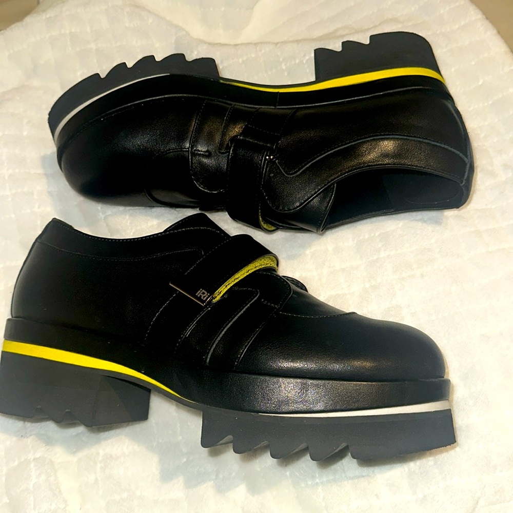 iRi DAAN Black Leather Loafer